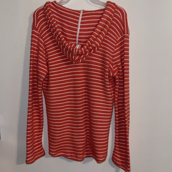 💥𝐒𝐏𝐋𝐄𝐍𝐃𝐈𝐃 𝐒𝐓𝐑𝐈𝐏𝐏𝐄𝐃 𝐇𝐎𝐎𝐃𝐄𝐃 𝐓𝐄𝐗𝐓𝐔𝐑𝐄𝐃 𝐒𝐇𝐈𝐑𝐓 - Picture 5 of 6